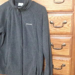 Women's Columbia fleece jacket
